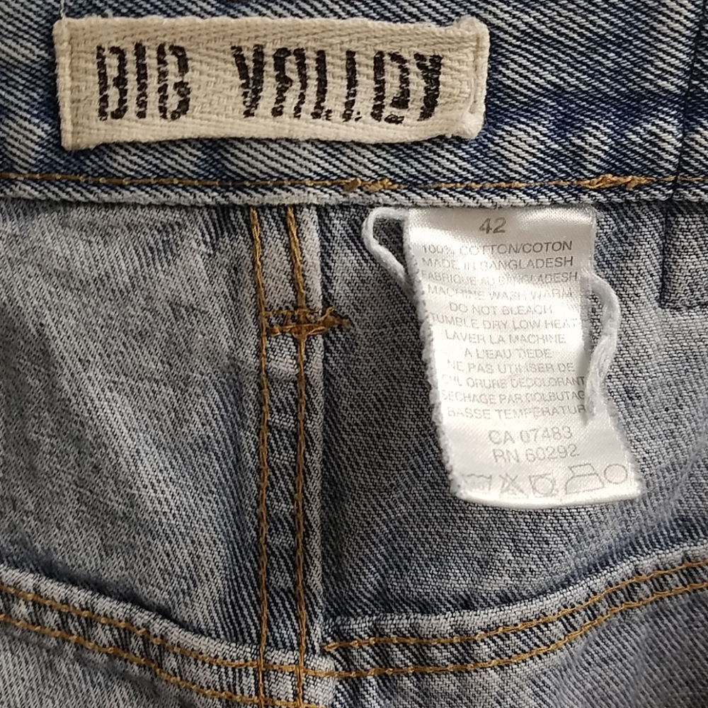 Jeans - Picture 2 of 3